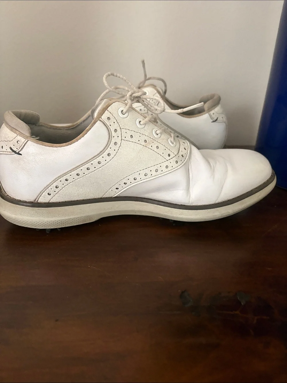 Youth Boys FootJoyWhite Wingtip Golf Cleats